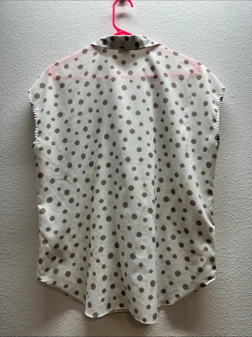 Ann Taylor Cream Polka Dot Cap Sleeve Button-Up Blouse Women’s MEDIUM